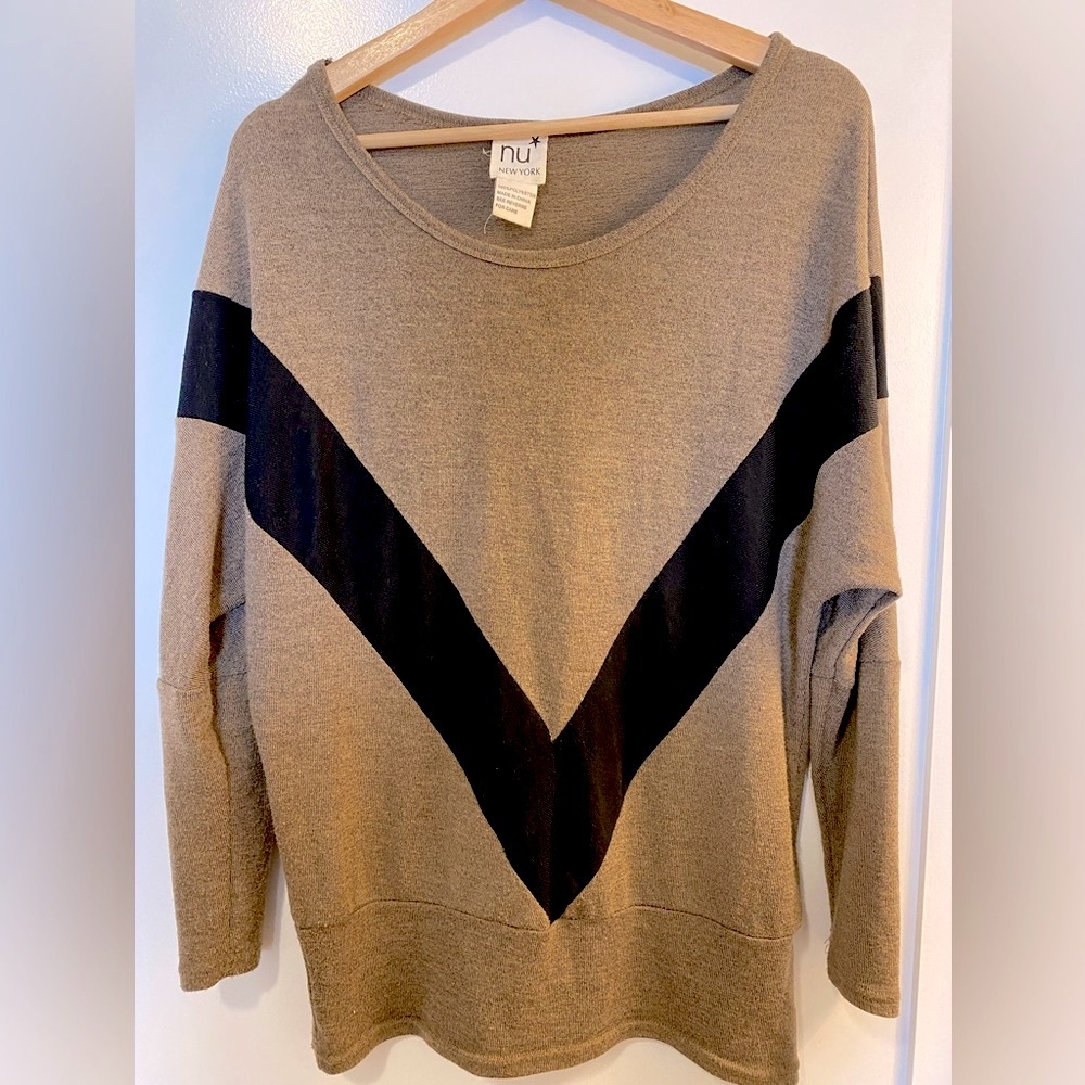 Taupe and black chevron long sleeved light sweater